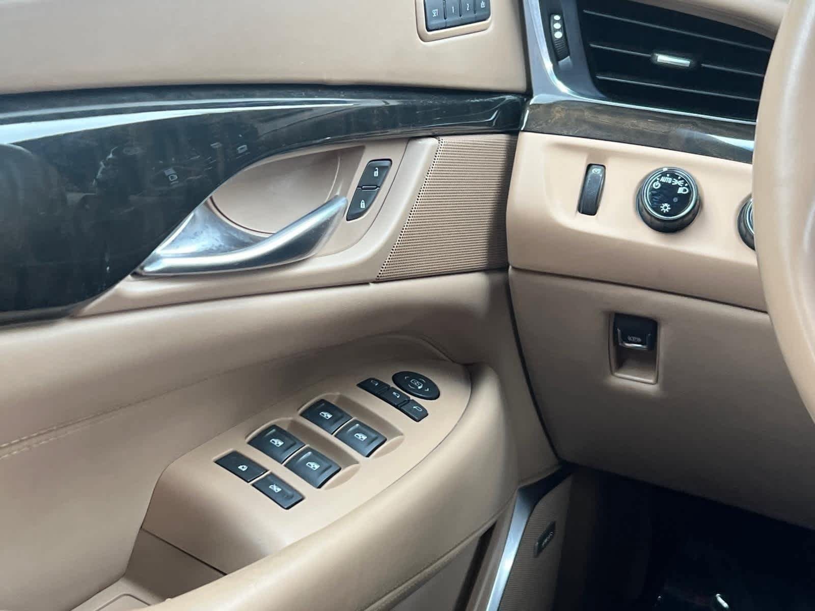 Used 2019 Cadillac Escalade Platinum AWD/4WD image 20