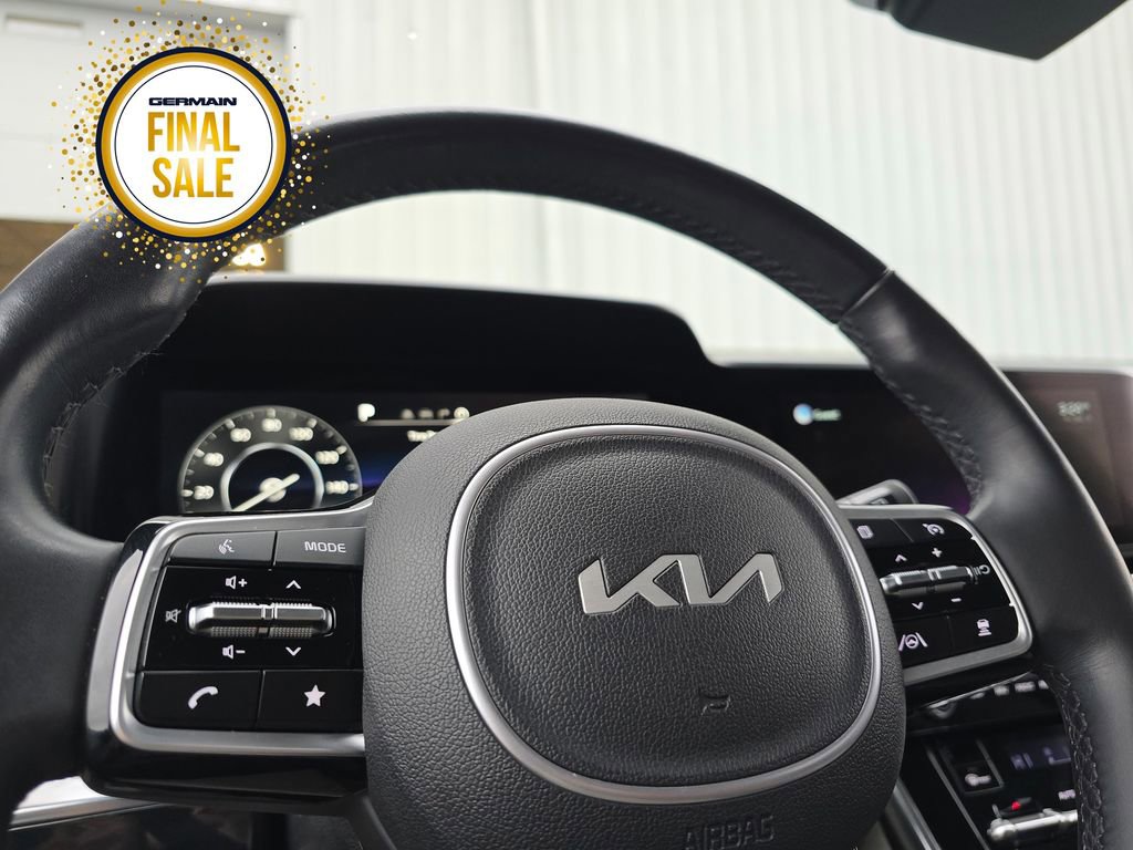 Certified 2022 Kia Carnival SX Prestige image 20