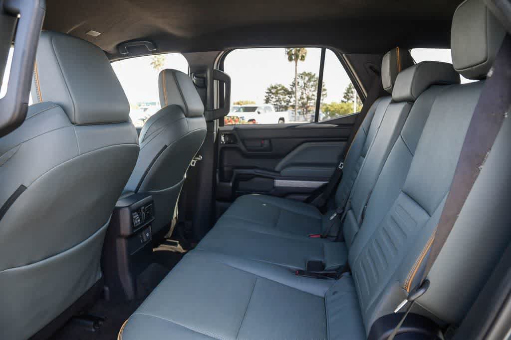 Used 2025 Toyota 4Runner Trailhunter AWD/4WD image 23