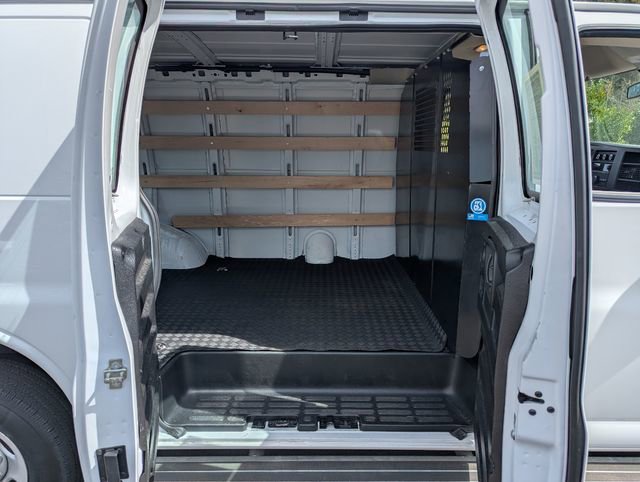 Used 2024 GMC Savana 2500 w/ Driver Convenience Package image 24