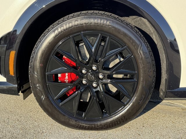 Used 2025 Ford Mustang Mach-E Premium w/ Sport Appearance Package image 13