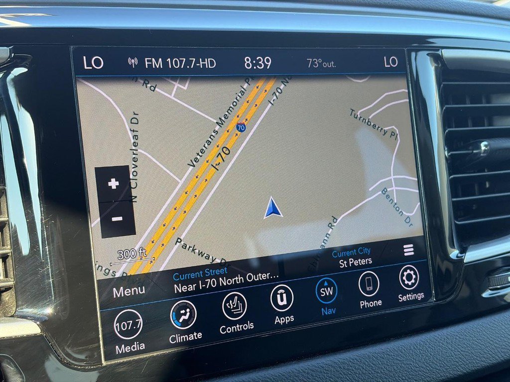 Used 2020 Chrysler Pacifica Touring-L Plus FWD image 32