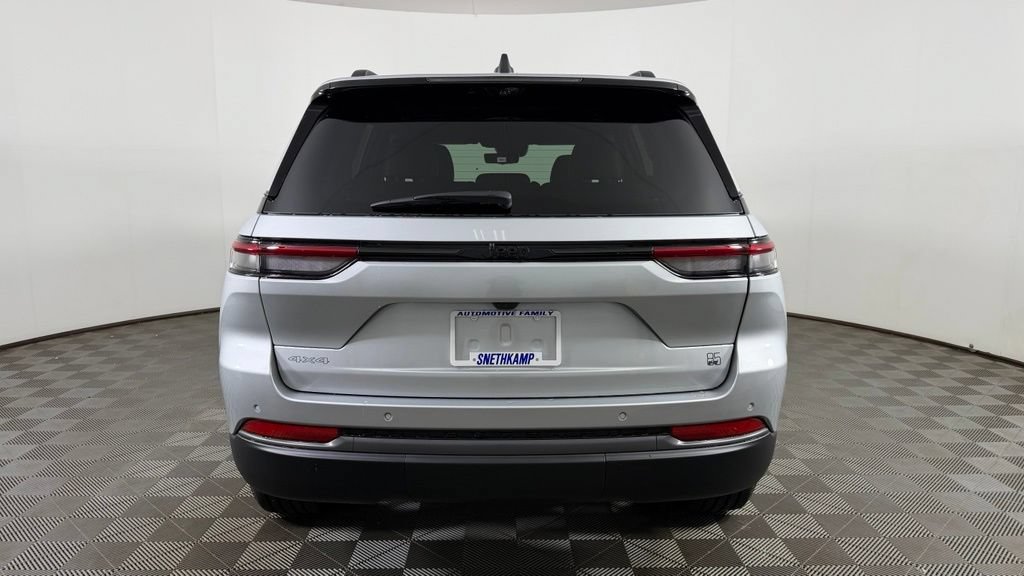 New 2026 Jeep Grand Cherokee Limited AWD/4WD image 6