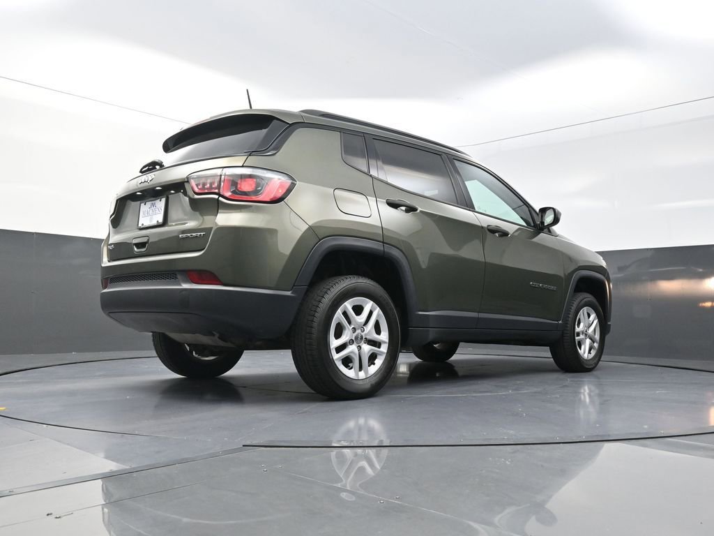 Used 2018 Jeep Compass Sport image 29