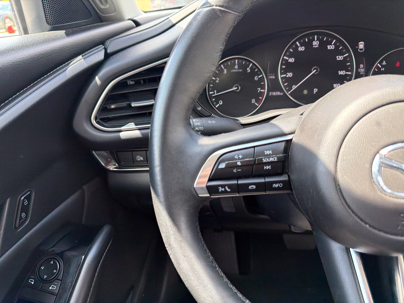 Used 2025 MAZDA CX-30 AWD 2.5 S w/ Preferred Package image 19