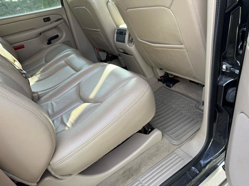 Used 2005 GMC Sierra 3500 SLT w/ Heavy-Duty Power Package image 45