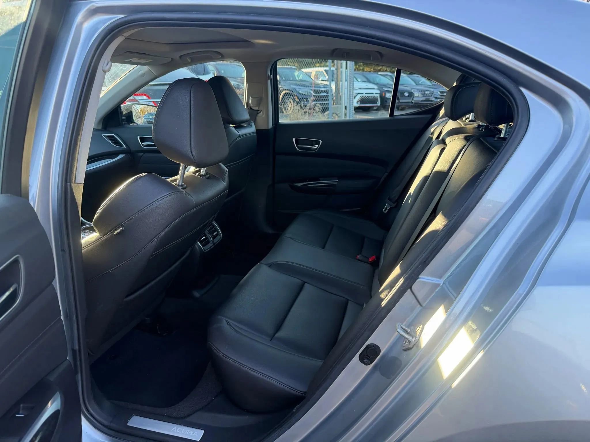 Used 2019 Acura TLX V6 image 29