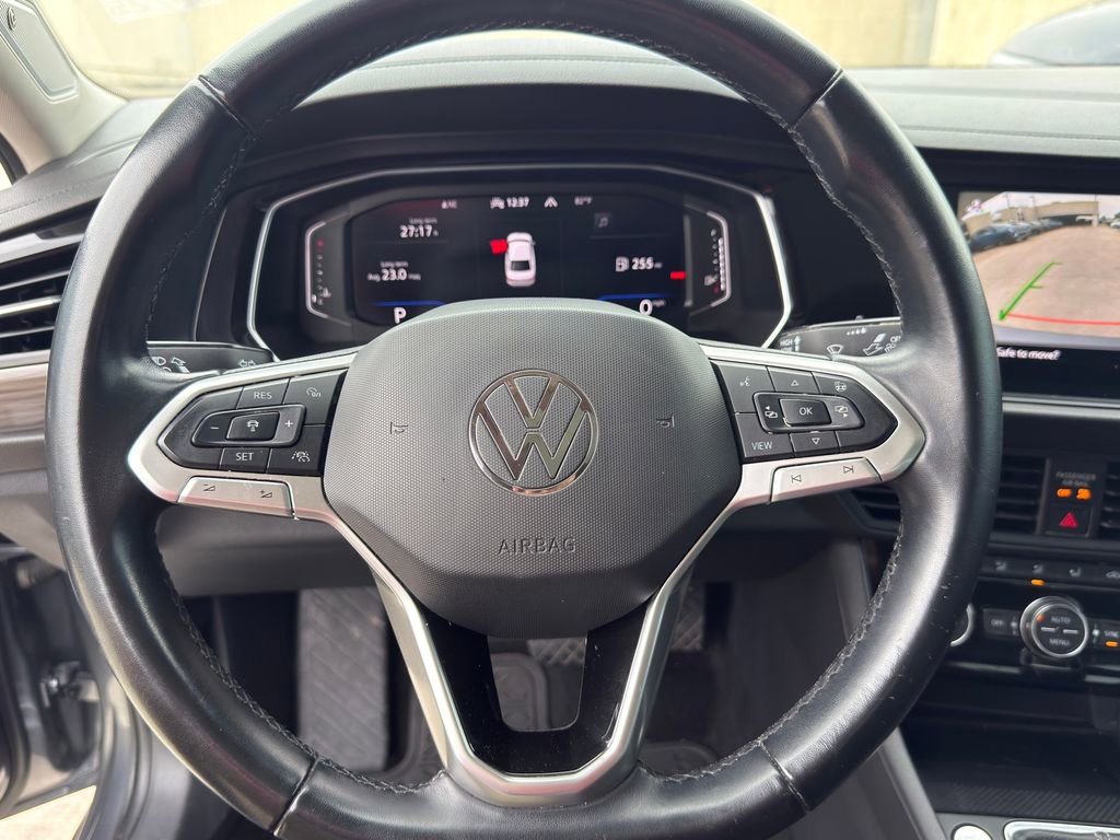 Used 2023 Volkswagen Jetta SEL FWD image 16