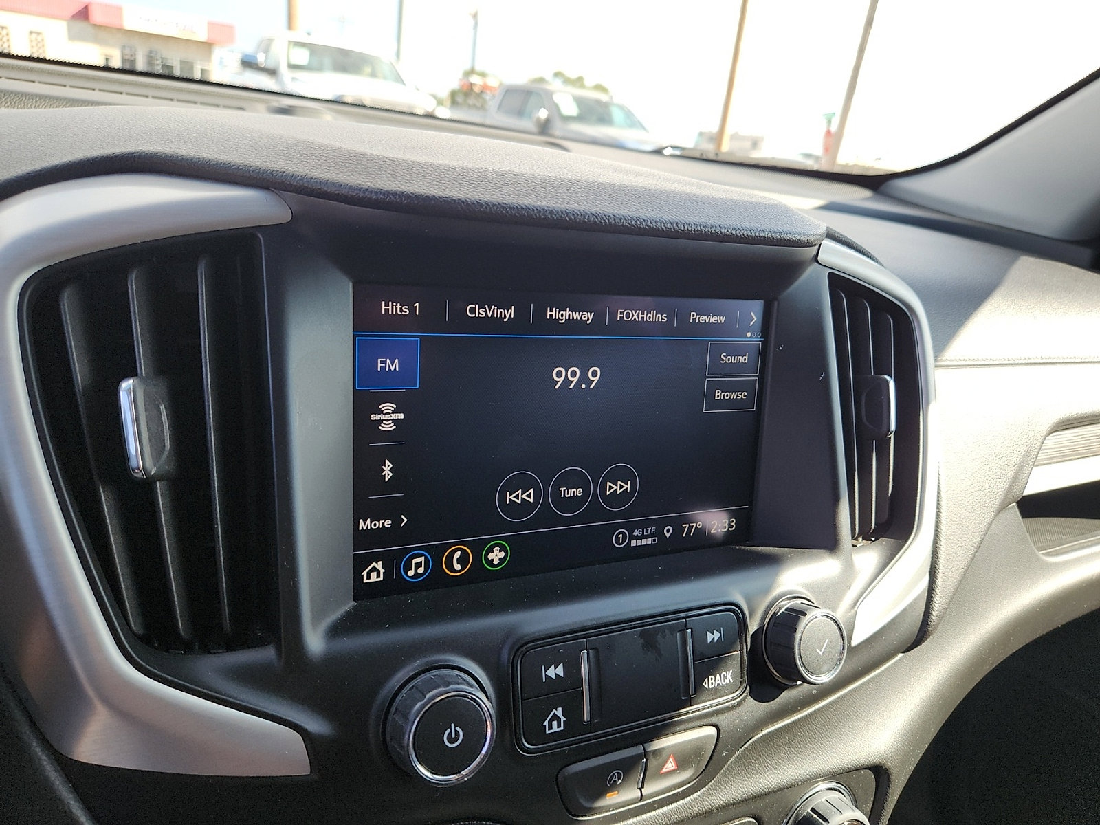 Used 2023 GMC Terrain SLT image 15