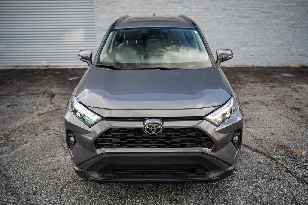 Used 2023 Toyota RAV4 XLE Premium image 5