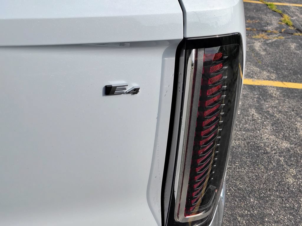 New 2027 Cadillac Vistiq Premium Luxury AWD/4WD image 15