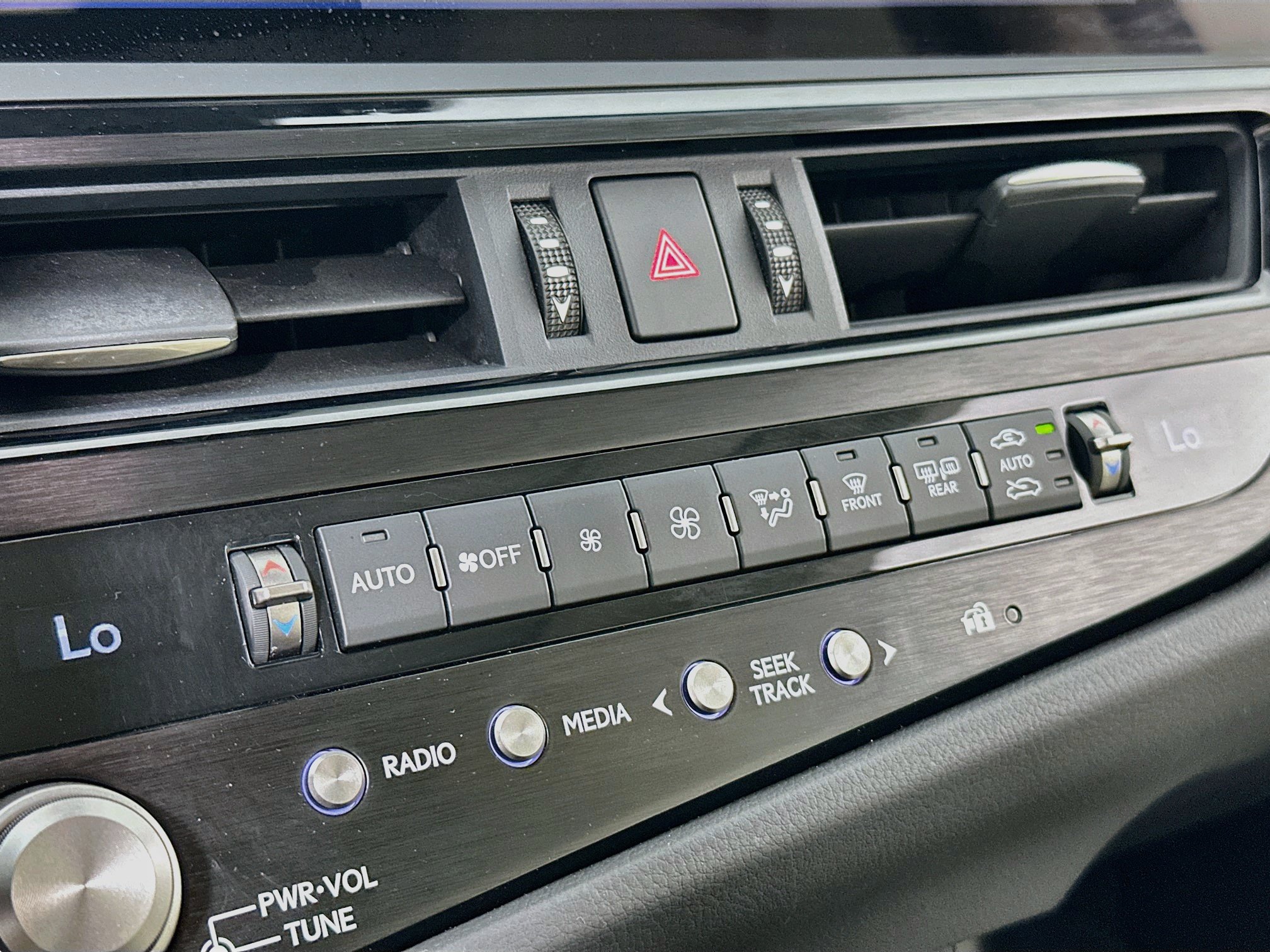 Used 2023 Lexus ES 350 Ultra Luxury w/ Accessory Package (Z1) FWD image 15