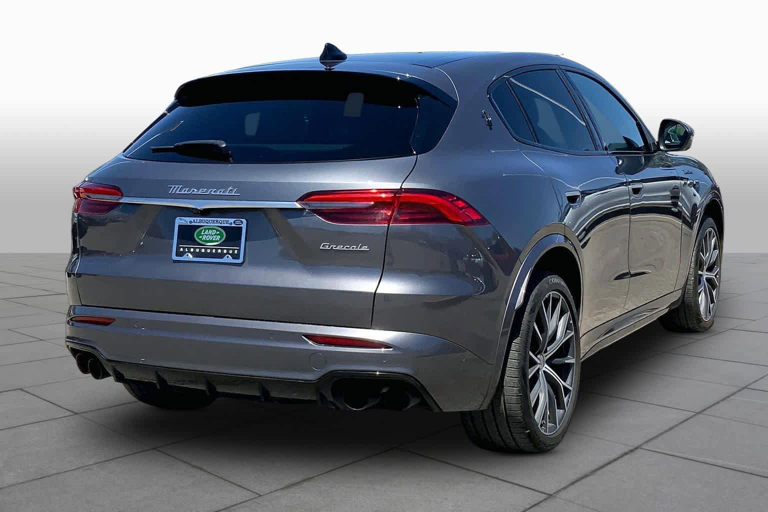 Used 2023 Maserati Grecale Modena AWD/4WD image 12