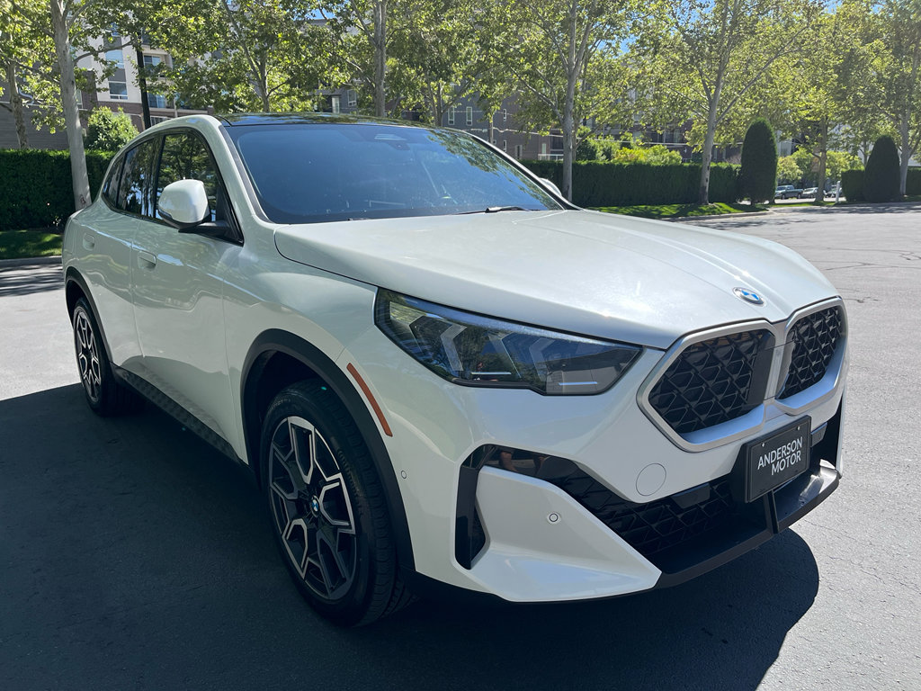 Used 2026 BMW X2 xDrive28i w/ Convenience Package AWD/4WD image 5