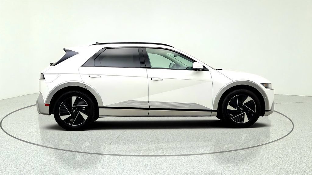 Used 2025 Hyundai Ioniq 5 Limited RWD image 4