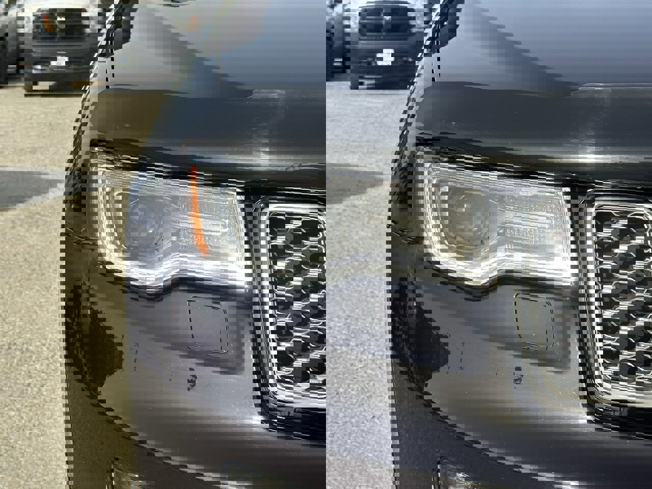 Used 2019 Jeep Grand Cherokee Summit w/ Platinum Series Group image 31