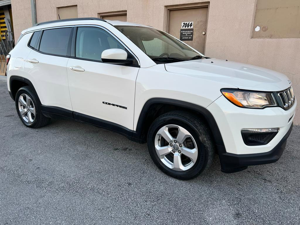 Used 2018 Jeep Compass Latitude w/ Popular Equipment Group image 8