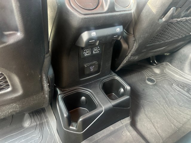 Used 2023 Jeep Gladiator Mojave w/ Cold Weather Group image 18