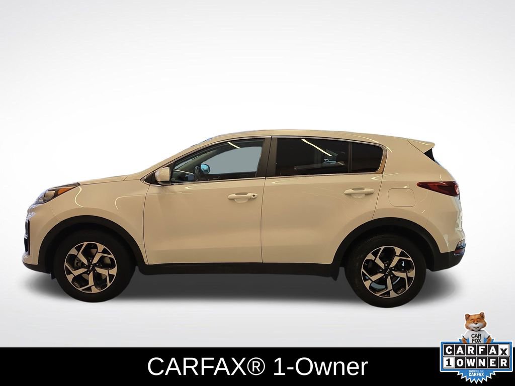 Used 2022 Kia Sportage LX FWD image 2
