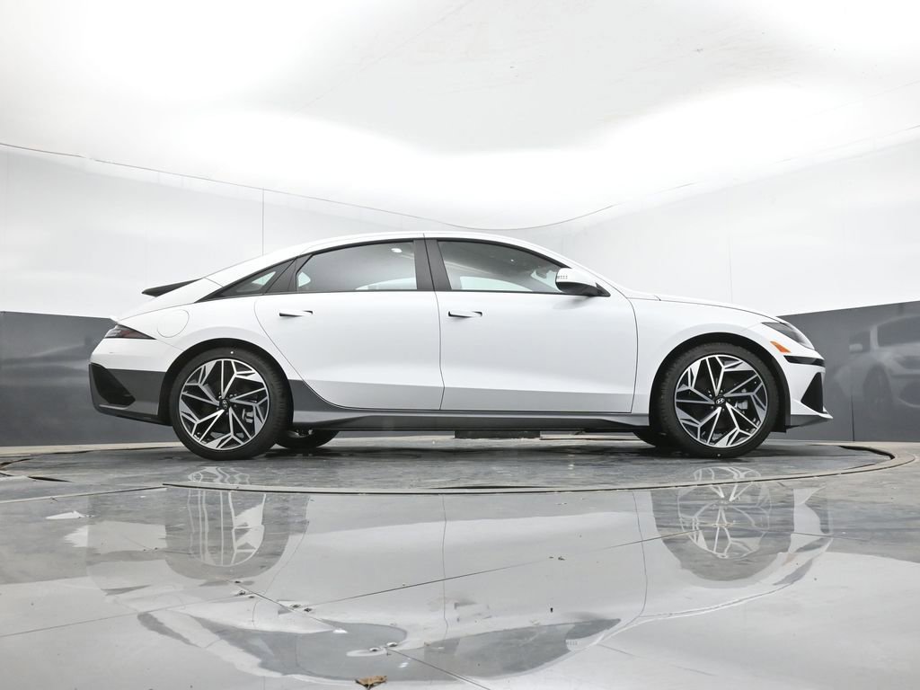 New 2025 Hyundai Ioniq 6 SEL image 14