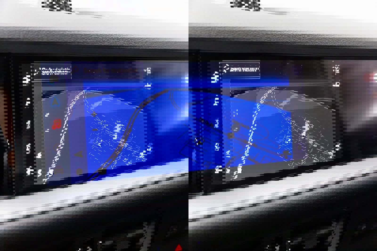 Used 2024 Porsche Cayenne S image 16