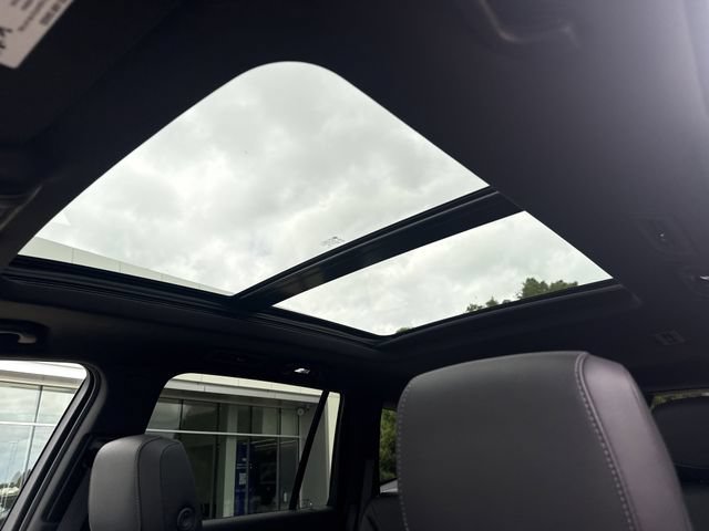 Certified 2025 Cadillac XT6 Premium Luxury w/ LPO, Floor Liner Package AWD/4WD image 18