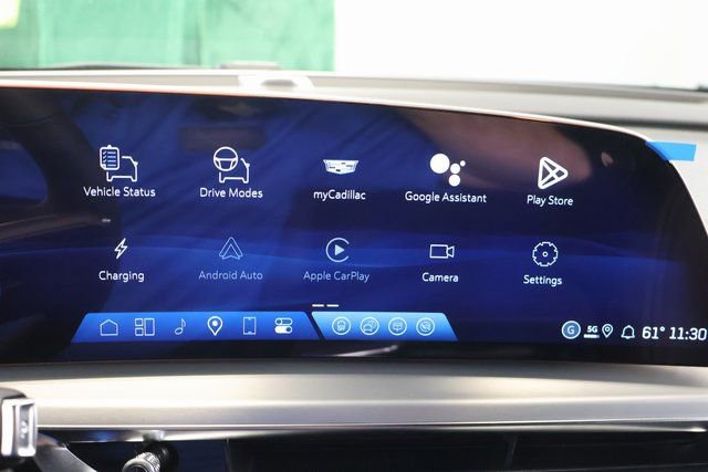 New 2026 Cadillac Lyriq Luxury image 18