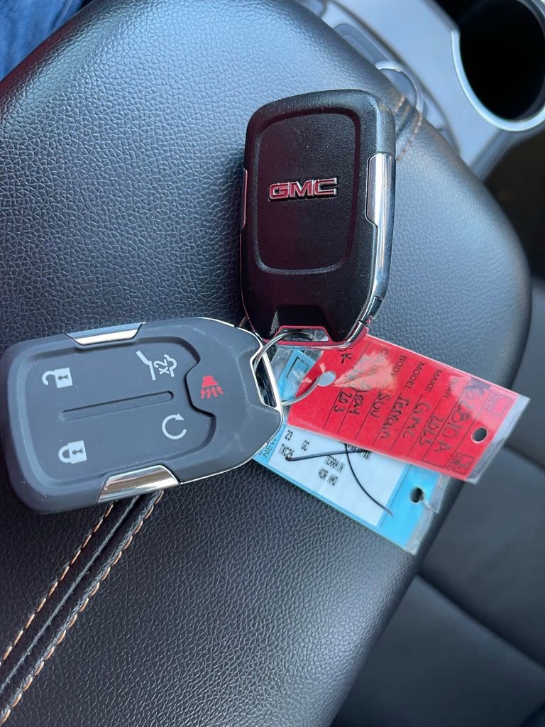 Used 2023 GMC Terrain AT4 image 24