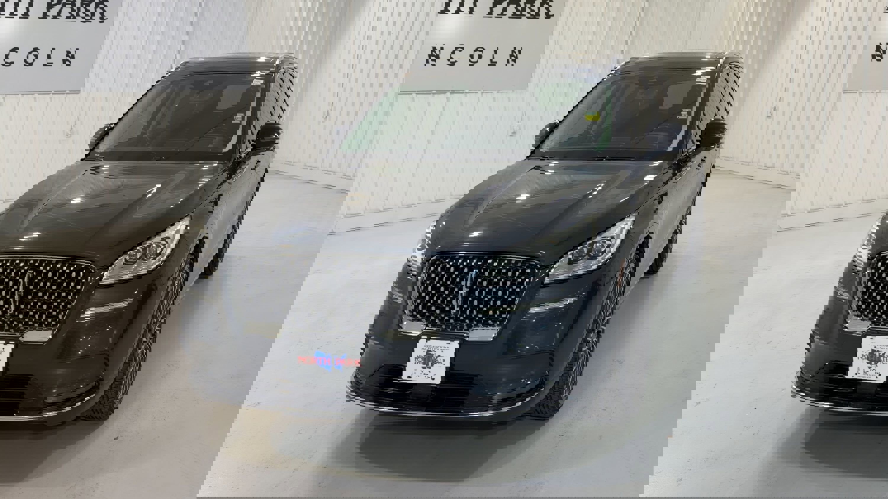 Used 2020 Lincoln Corsair Reserve w/ Equipment Group 201A image 4