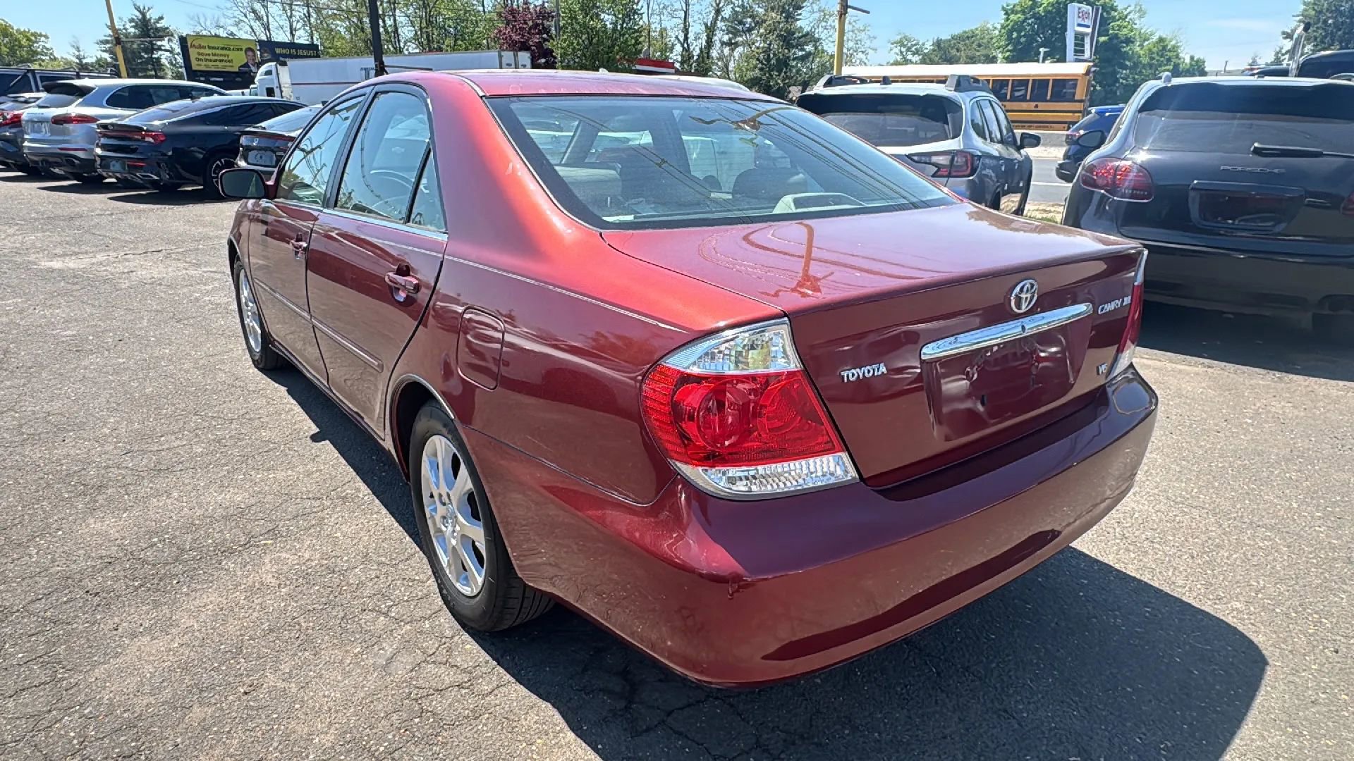 Used 2005 Toyota Camry LE FWD image 7