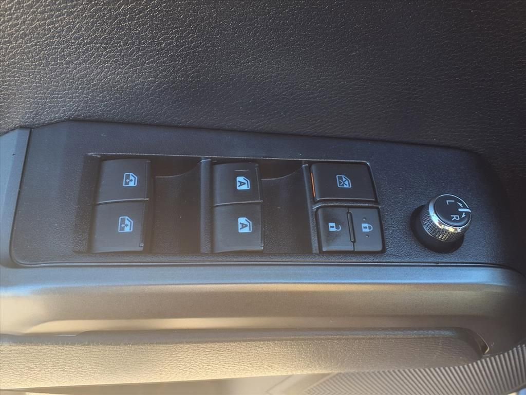 Used 2018 Toyota Tacoma TRD Off-Road image 11