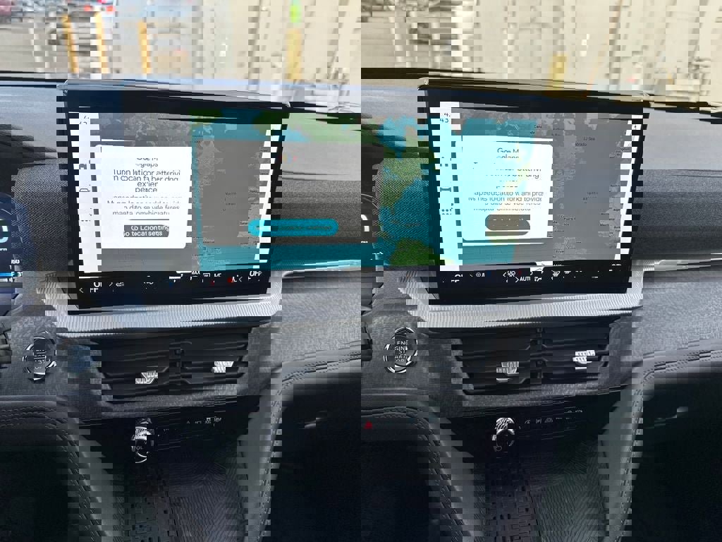 Used 2025 Ford Explorer Platinum w/ LUX Leather Package image 16