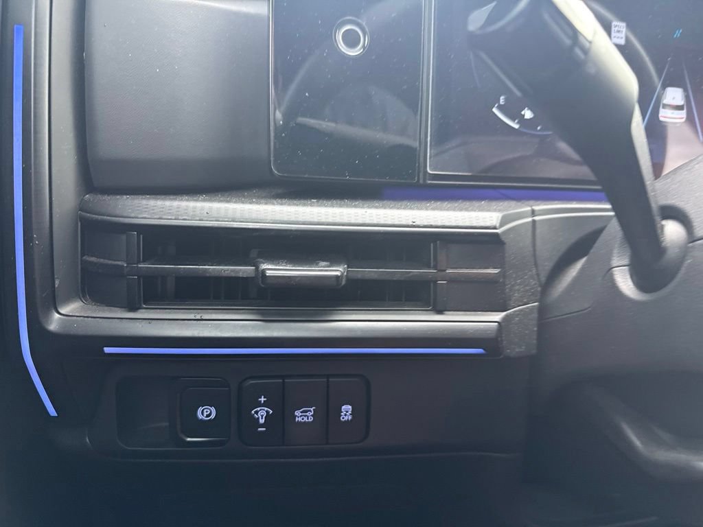Used 2025 Hyundai Santa Fe Calligraphy FWD image 17