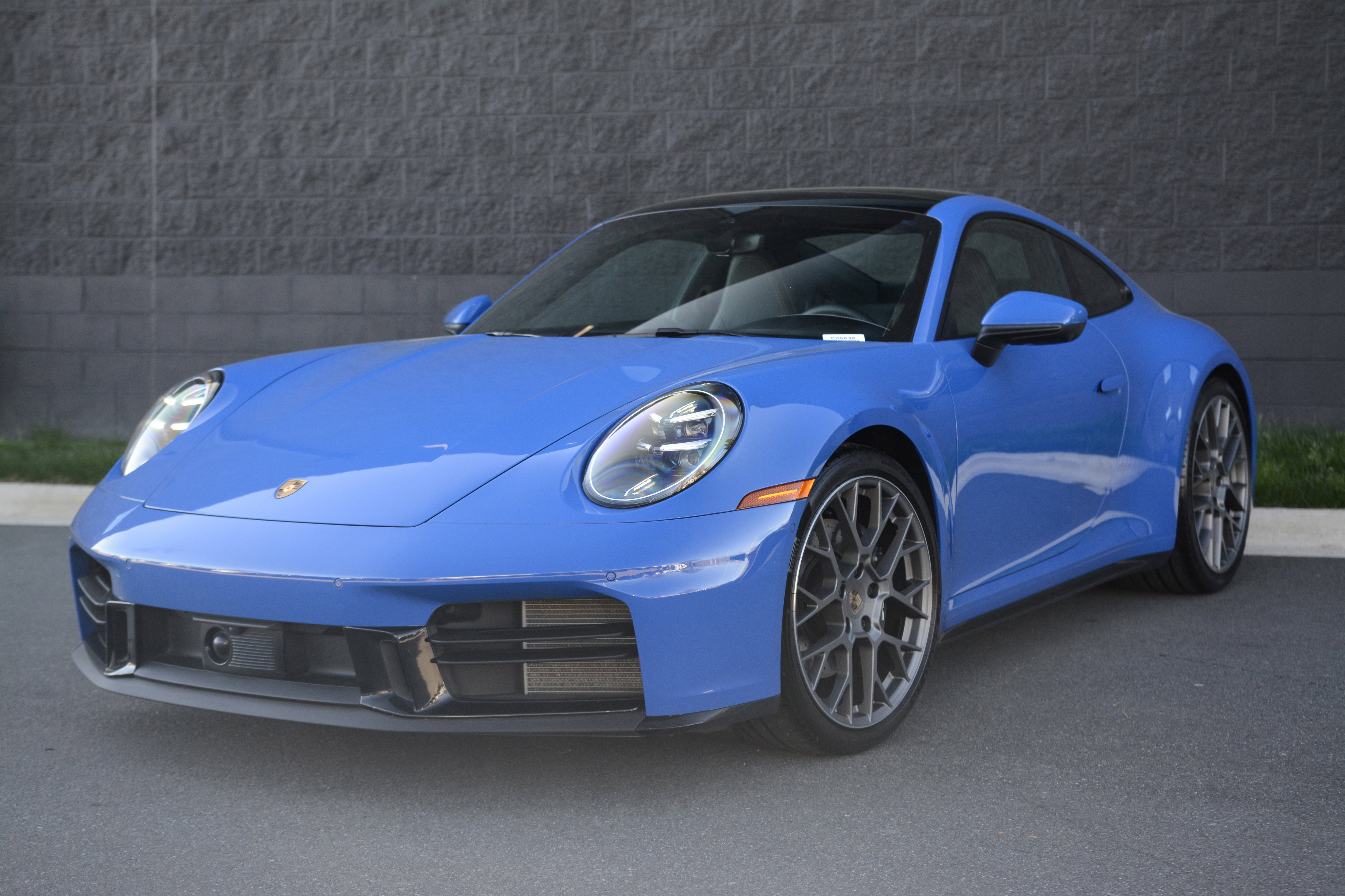 Certified 2025 Porsche 911 Carrera RWD image 34
