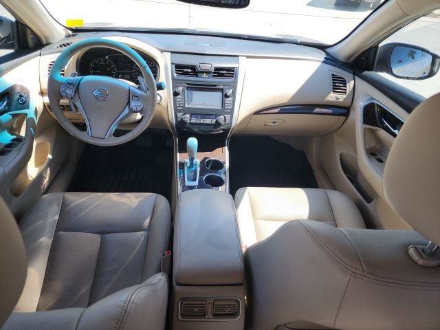Used 2013 Nissan Altima 3.5 SL w/ Technology Pkg image 17
