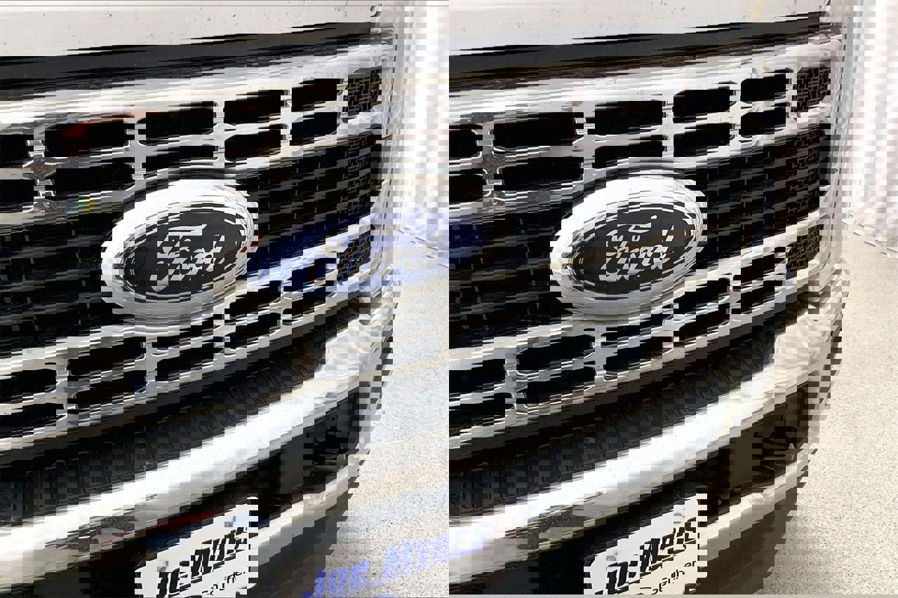 Used 2023 Ford F250 XLT w/ FX4 Off-Road Package image 5