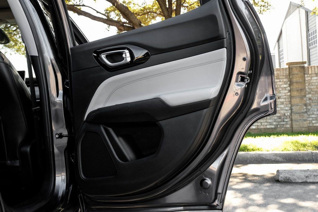 Used 2022 Jeep Compass Limited image 58