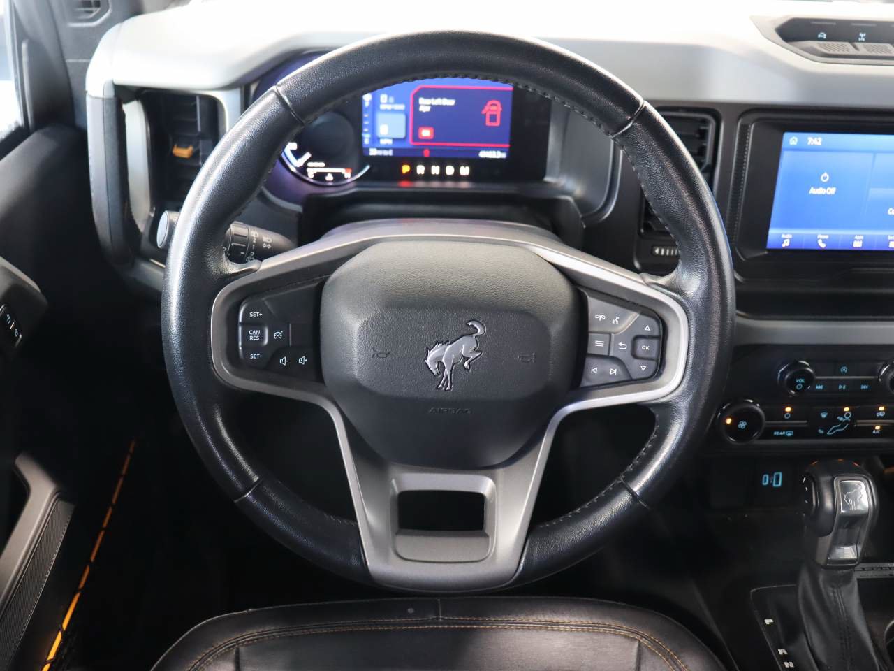 Used 2023 Ford Bronco Badlands AWD/4WD image 9