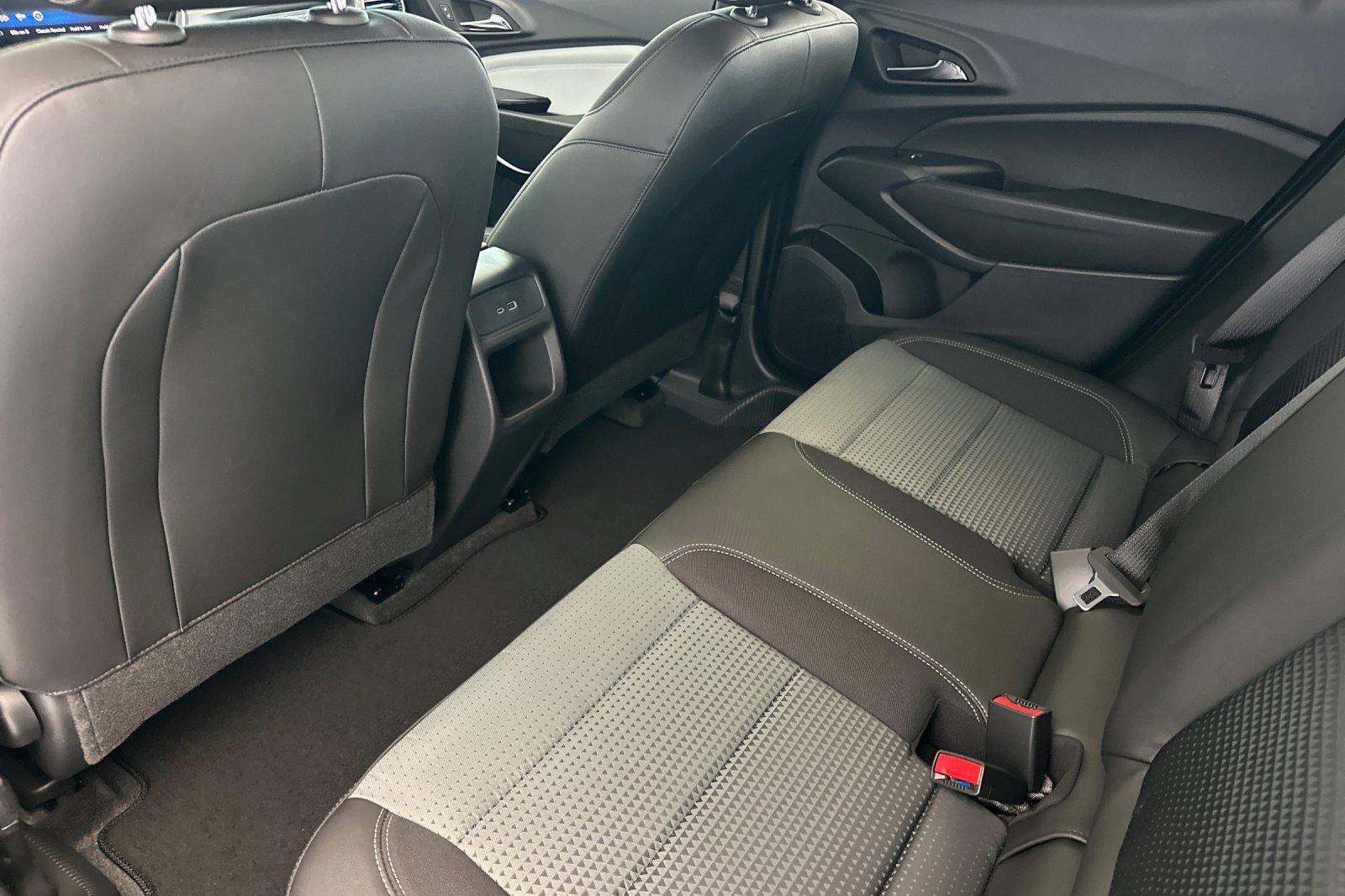 New 2026 Chevrolet Trax LT FWD image 12