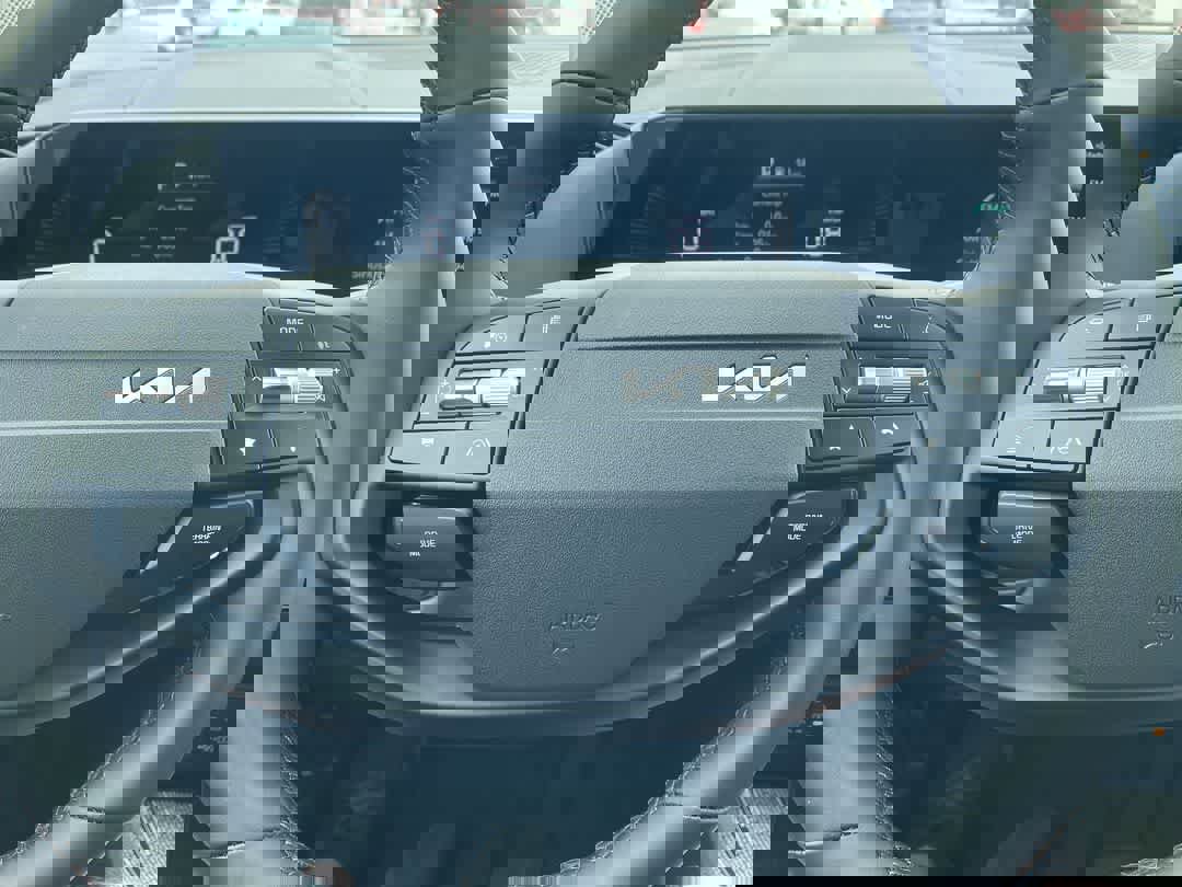 New 2026 Kia Sportage LX image 14