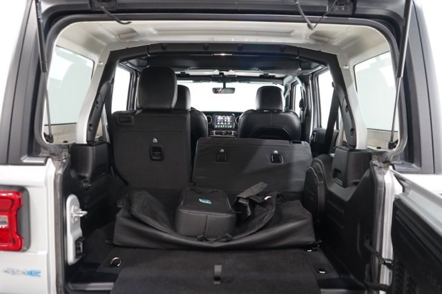 Used 2023 Jeep Wrangler Unlimited Sahara w/ Cold Weather Group image 31