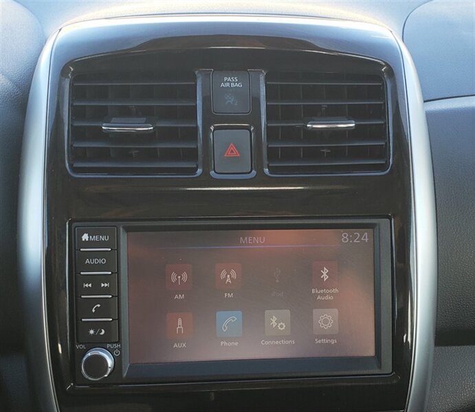 Used 2018 Nissan Versa SV w/ SV Special Edition FWD image 14