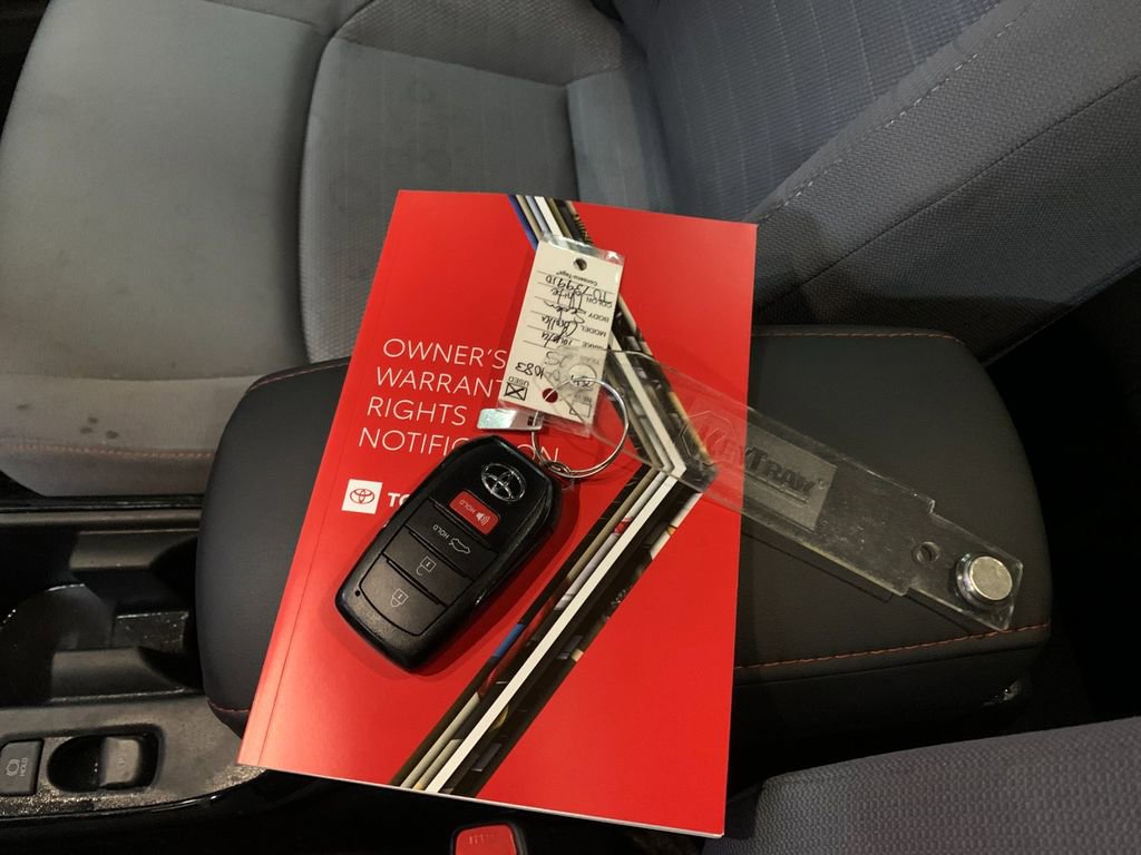 Used 2025 Toyota Corolla FX w/ Convenience Package FWD image 9