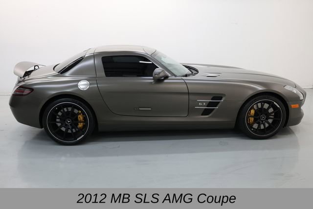 Used 2012 Mercedes-Benz SLS AMG Coupe image 4