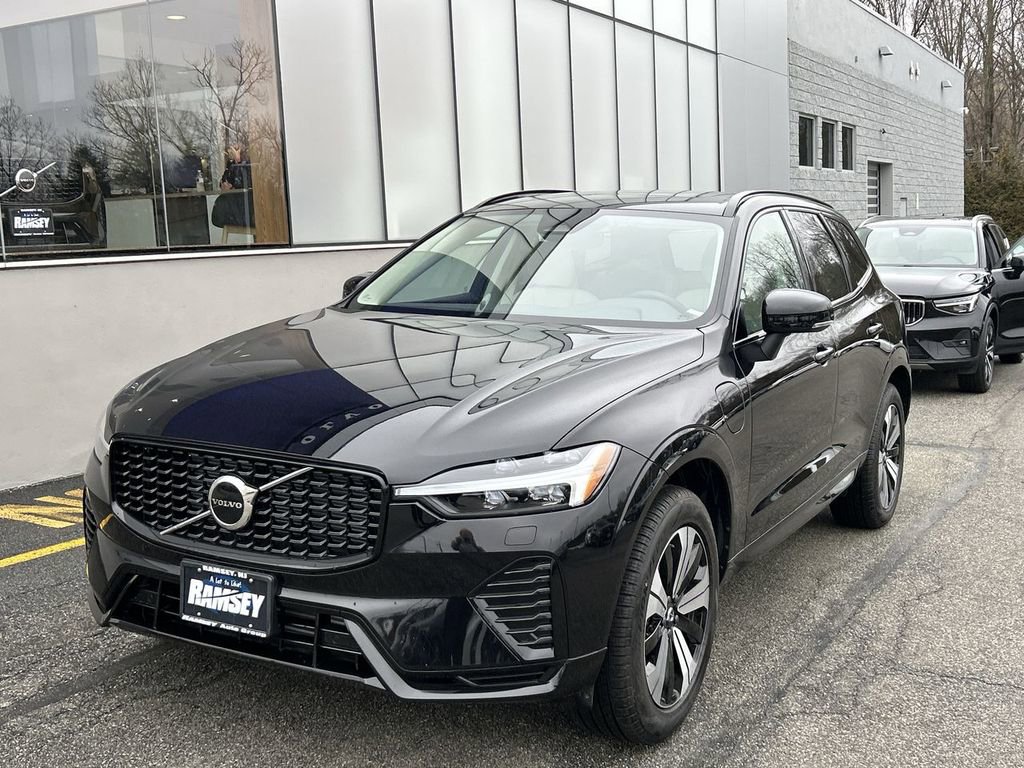 New 2025 Volvo XC60 T8 Core w/ Protection Package Premier image 1