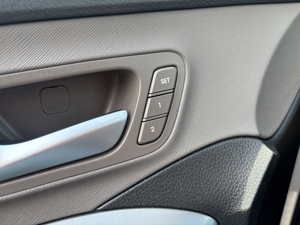 Used 2018 Hyundai Santa Fe Sport w/ 2.4L Tech Package 04 image 27