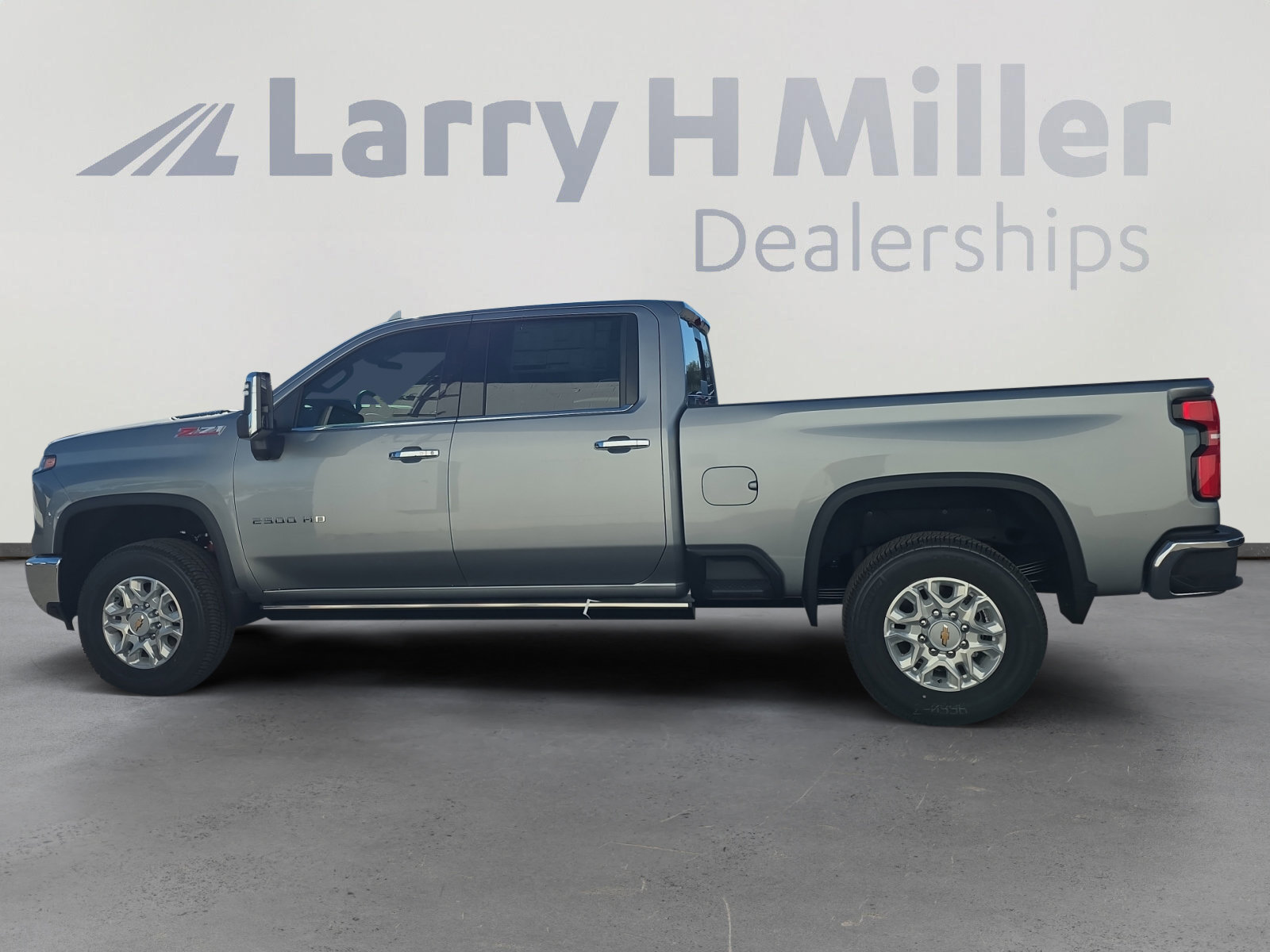 New 2026 Chevrolet Silverado 2500 LTZ w/ LTZ Premium Package image 2