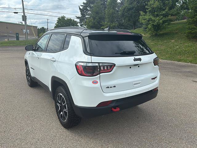 Used 2024 Jeep Compass Trailhawk AWD/4WD video 2