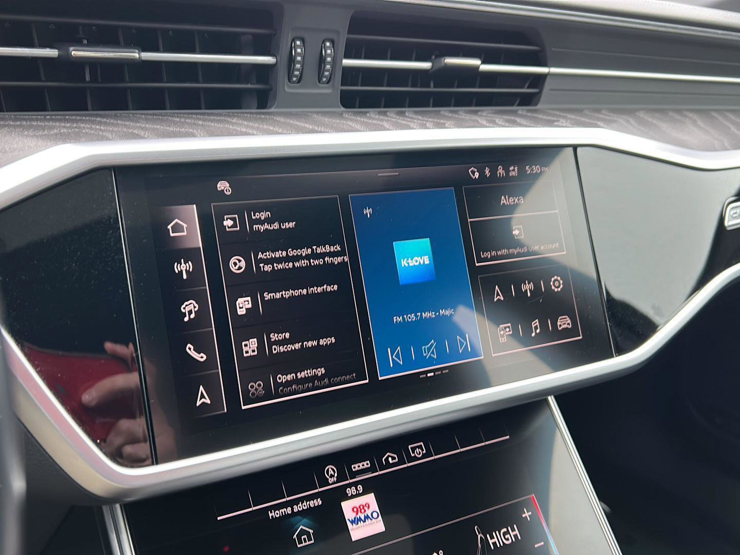 Used 2024 Audi A6 Premium Plus image 18