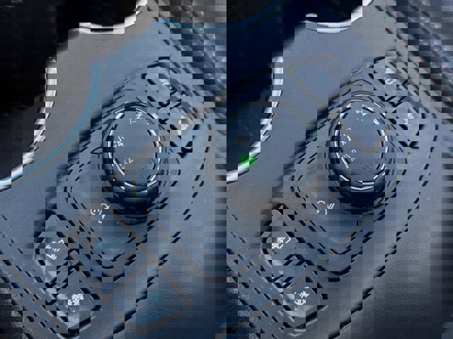 Used 2019 GMC Terrain SLT w/ Preferred Package image 21